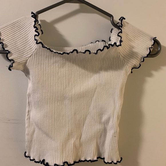 Zara White Ribbed Off Shoulder Top with Blue Trim - Picture 4 of 4